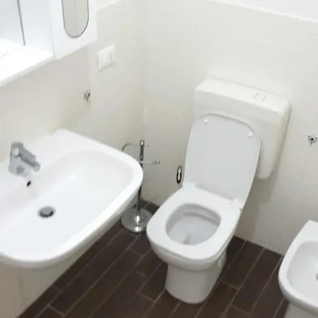 Caesar Affittacamere 3*